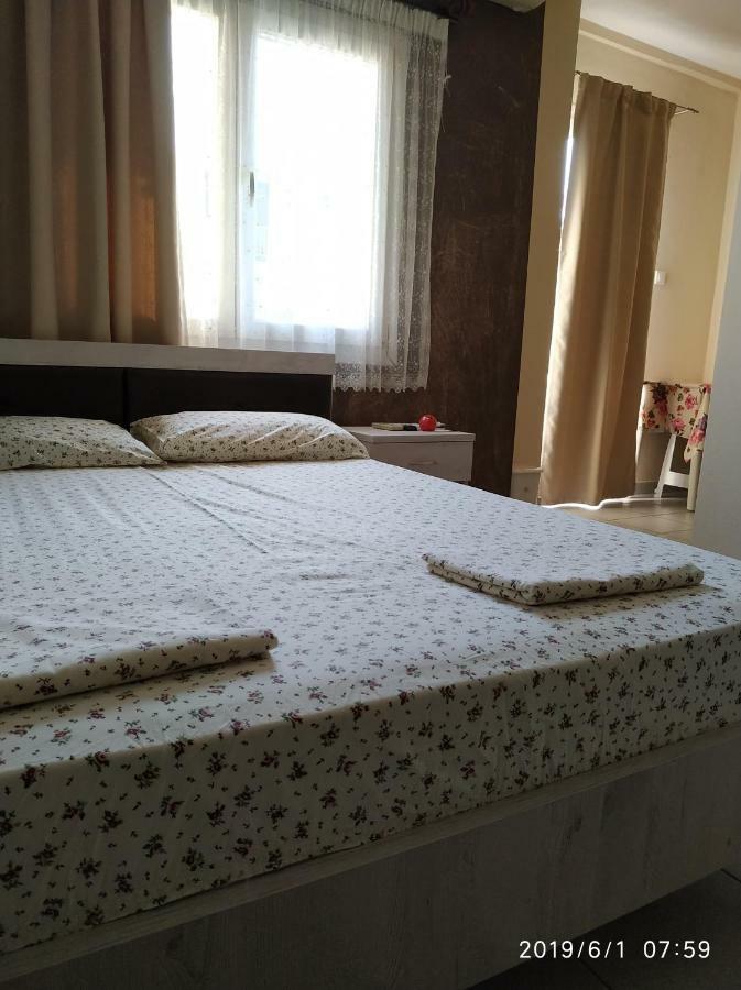 Lazaros Apartments Olympiakí Aktí Esterno foto