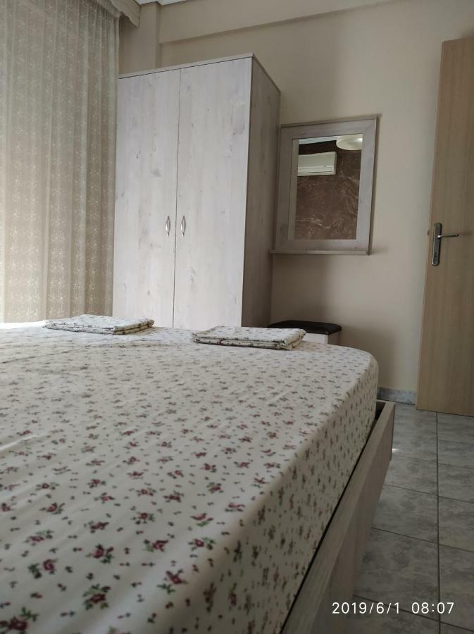 Lazaros Apartments Olympiakí Aktí Esterno foto