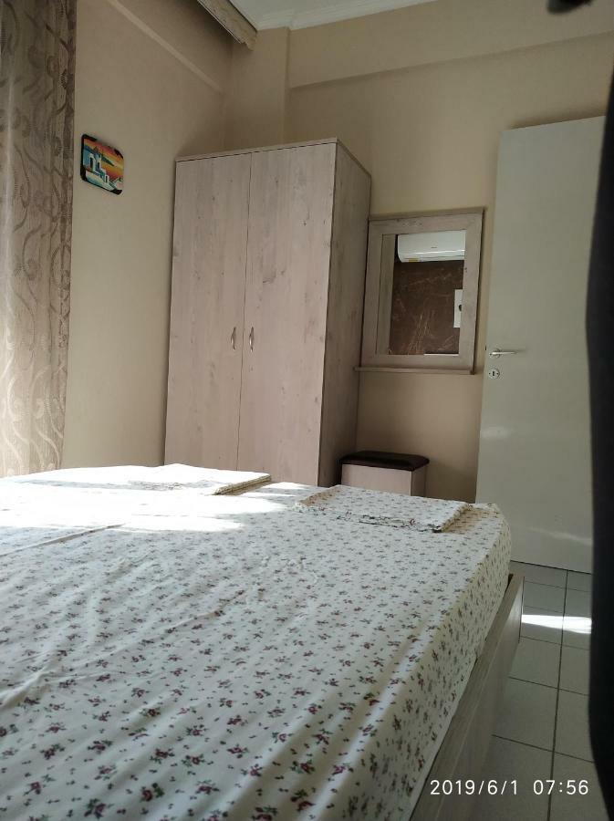 Lazaros Apartments Olympiakí Aktí Esterno foto