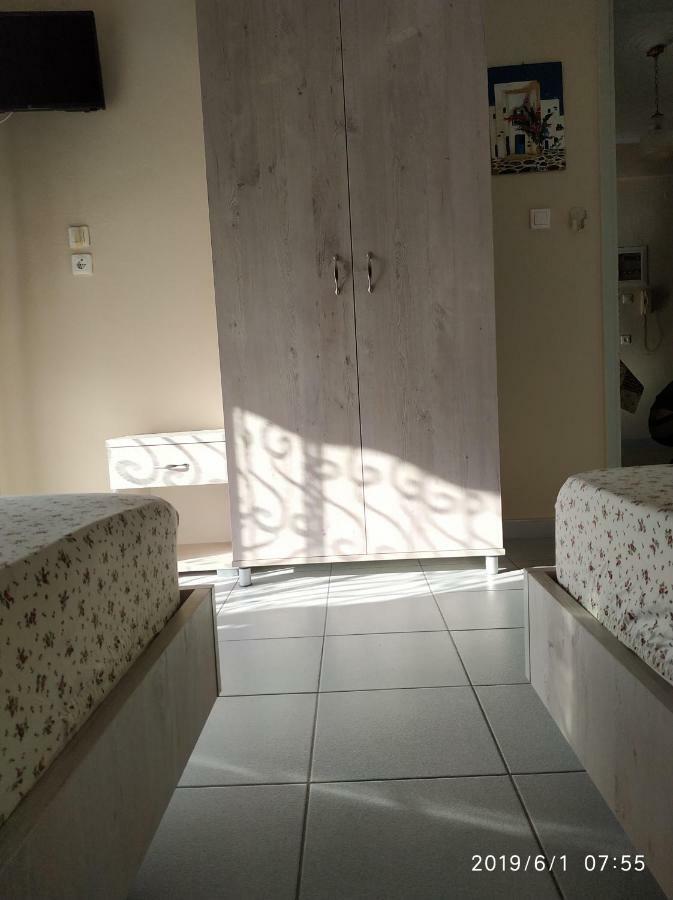Lazaros Apartments Olympiakí Aktí Esterno foto