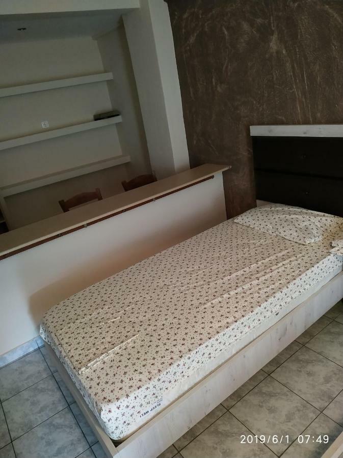 Lazaros Apartments Olympiakí Aktí Esterno foto